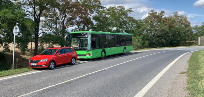 Mezi Bezděčínem a Mladou Boleslaví se střetly dva autobusy FOTO: AKTU.NEWS, Jiří Forman